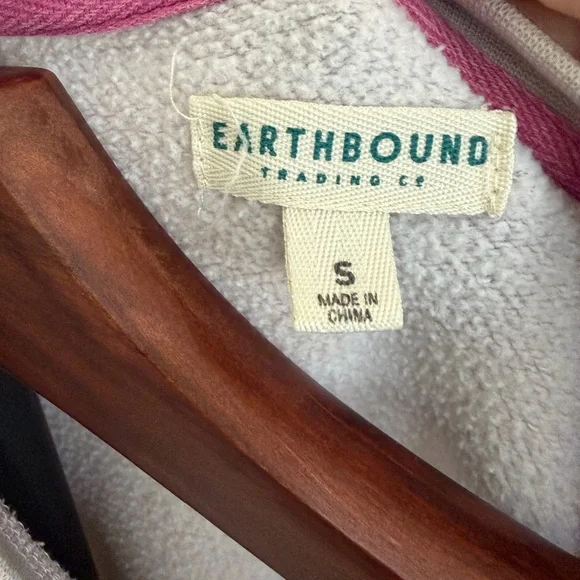 Earthbound Trading Co. crewneck size small - Picture 3 of 4